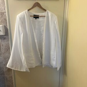 Eloquii White Cape